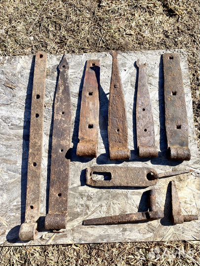 Старинные кованные петли