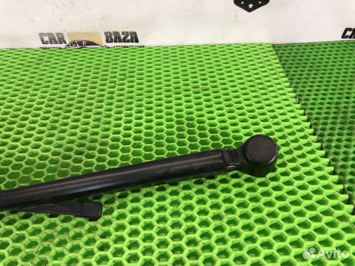 Поводок стеклоочистителя задний BMW X1