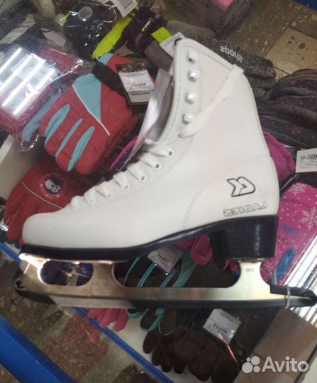 Коньки фигурные