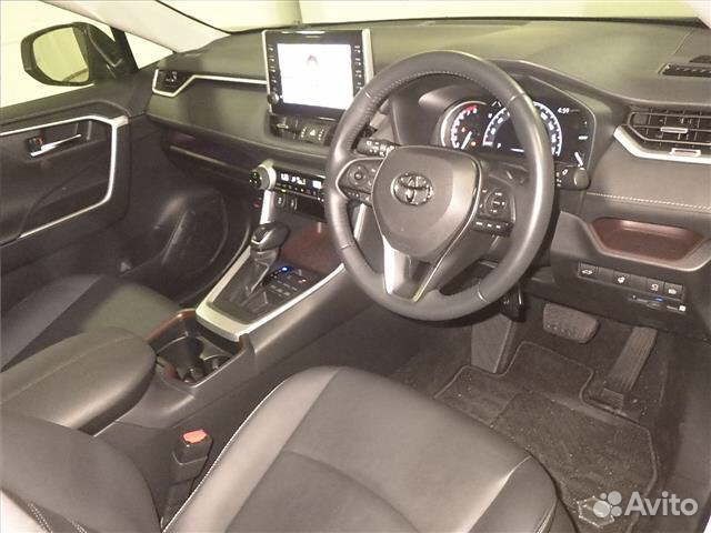 Toyota RAV4 2.5 AT, 2019, 32 900 км