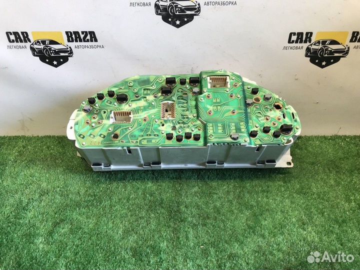 Панель приборов Mitsubishi Galant