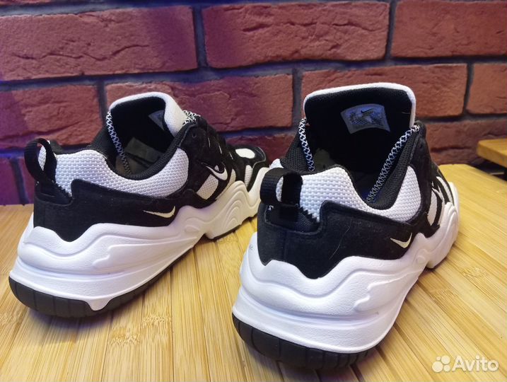 Nike Tech Hera, оригинал, EU45.5