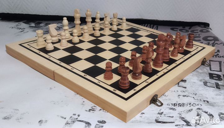 Шахматы деревянные новые
