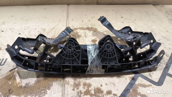 Крепление бампера Honda Stepwgn RK1 (Переднее)