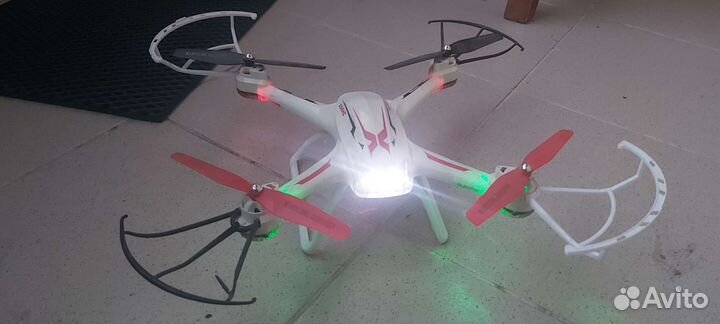 Квадрокоптер syma x54hc
