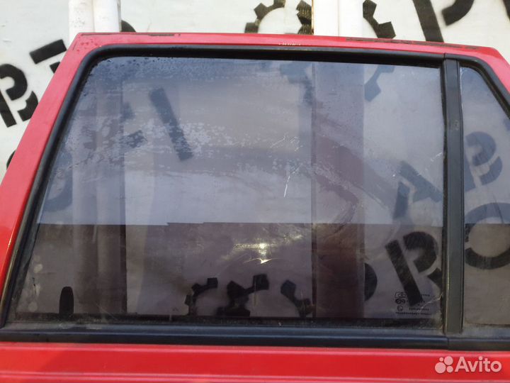 Стекло двери задняя левая Daewoo Nexia