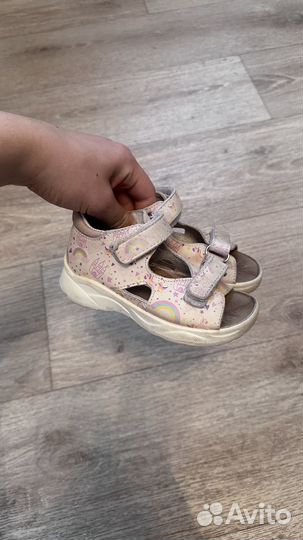 Сандалии котофей 25