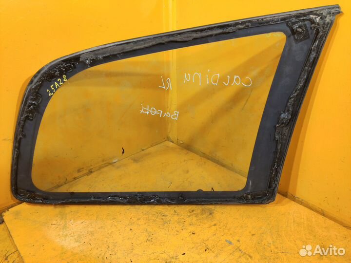 Стекло заднее левое глухое Toyota Caldina ET196