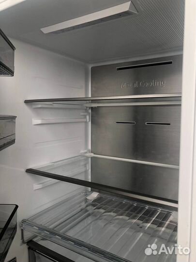 Встраиваемый холодильник samsung
