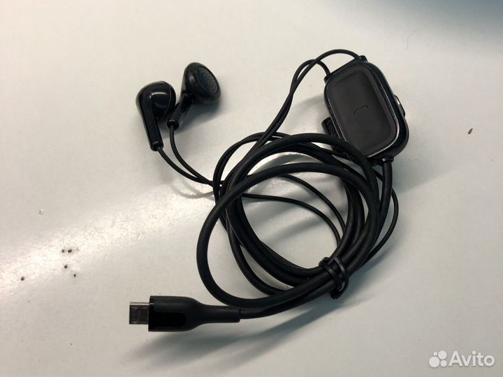 Nokia 6700 Classic оригинальная гарнитура