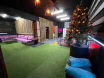 Загадки для пятнадцати лет. Сиреноголовый из окна. Дом сиреноголового. Воркута разруха. Доме доме мемы.