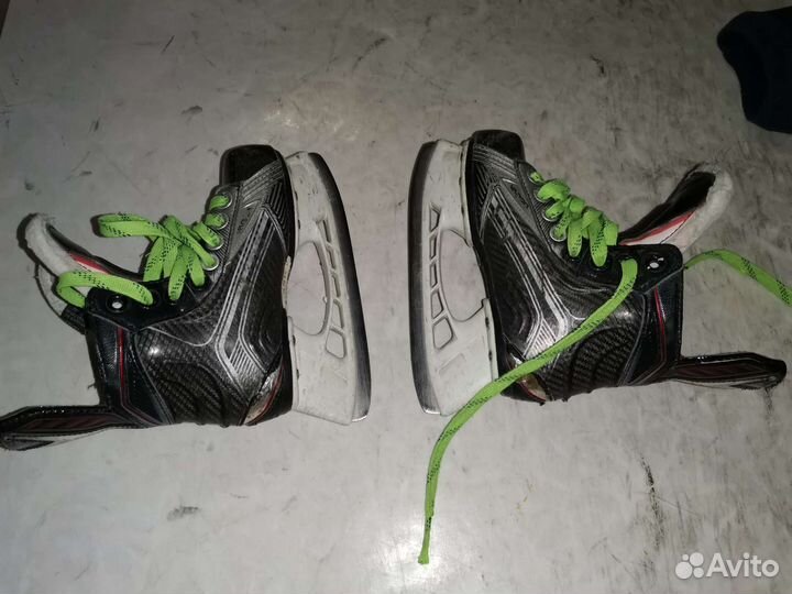 Хоккейные коньки bauer vapor x900