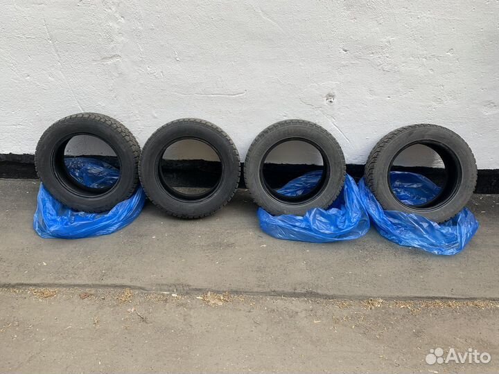 Nokian Tyres Hakkapeliitta 4 195/60 R15