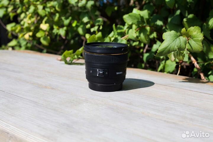 Sigma 50mm f1.4 (Canon)