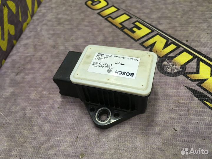 Датчик ускорения Ниссан Теана Teana J32