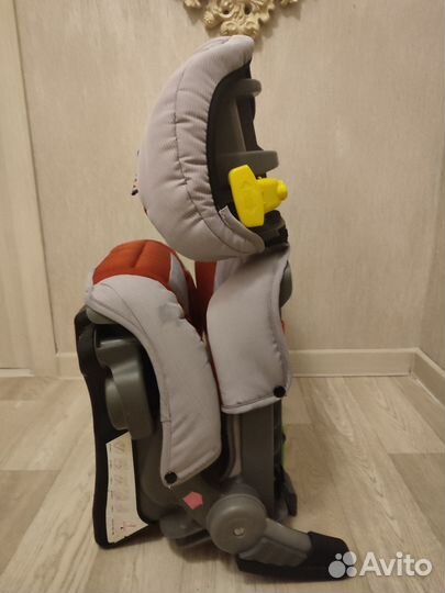 Детское автокресло 9 до 36 кг бу мало
