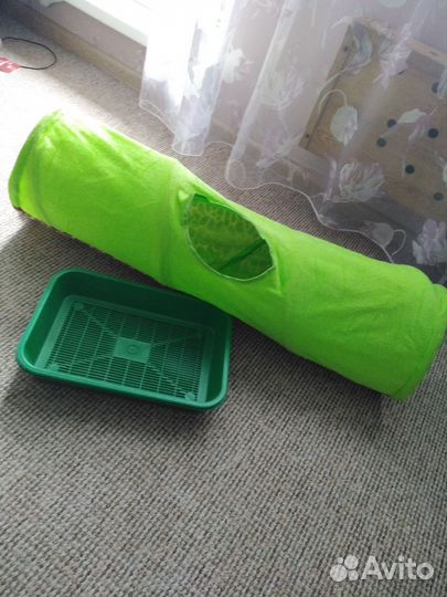 Шуршащий тоннель и лотки для кошки