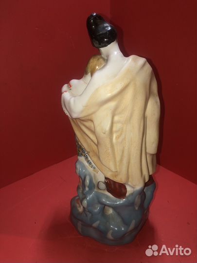 Фарфоровая статуэтка Майская ночь. Полонне