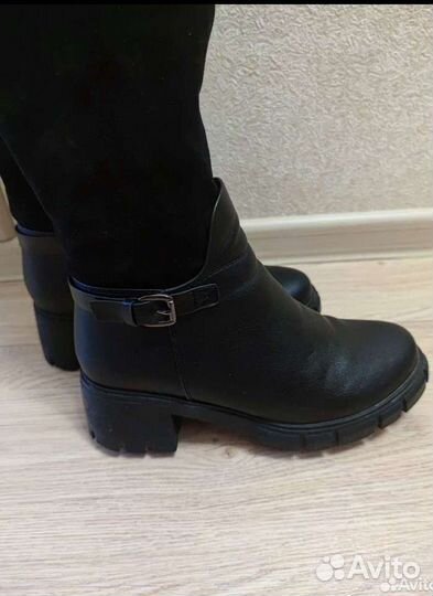 Сапоги женские 39,5