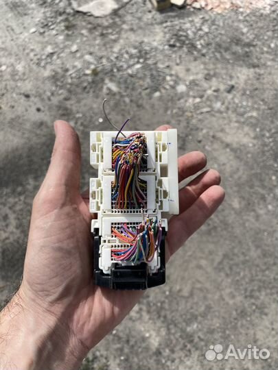 Блок управления Camry 40