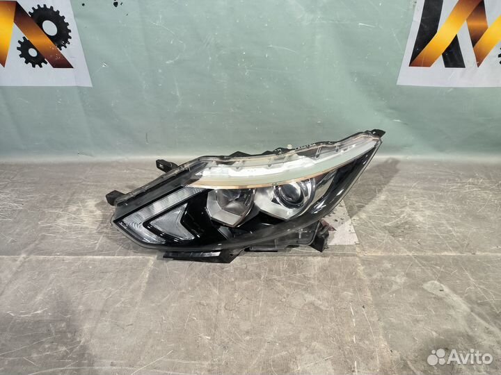 Ниссан Кашкай 2013- Фара левая Галоген 30939