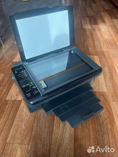 Принтер лазерный цветной epson