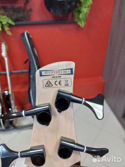 Бас гитара+комбик+шнур комплект Ibanez