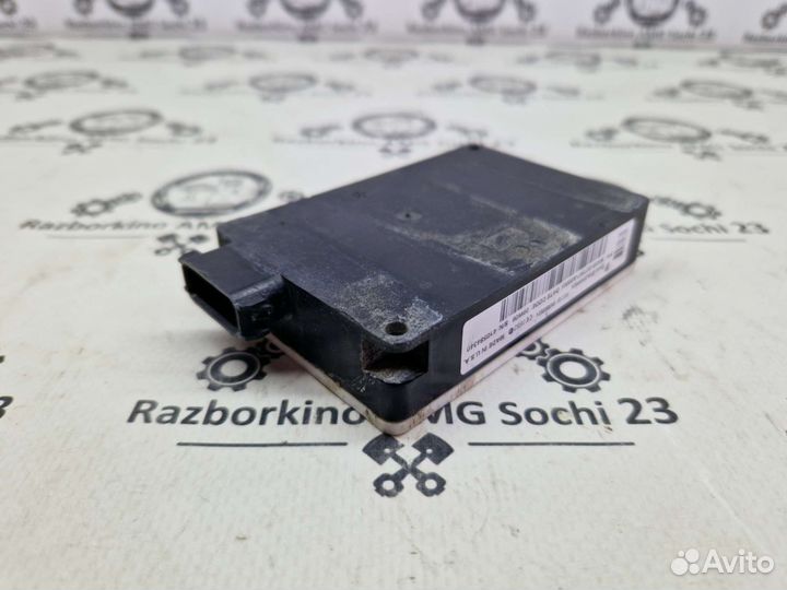 Радарный датчик контроля дистанции Mercedes W212