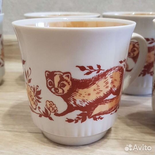 Фарфоровые кружки