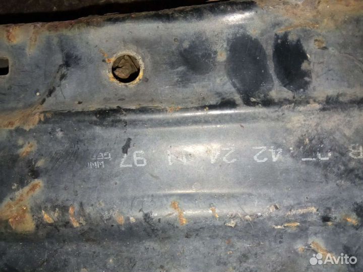 Volkswagen Golf 4.Skoda балка