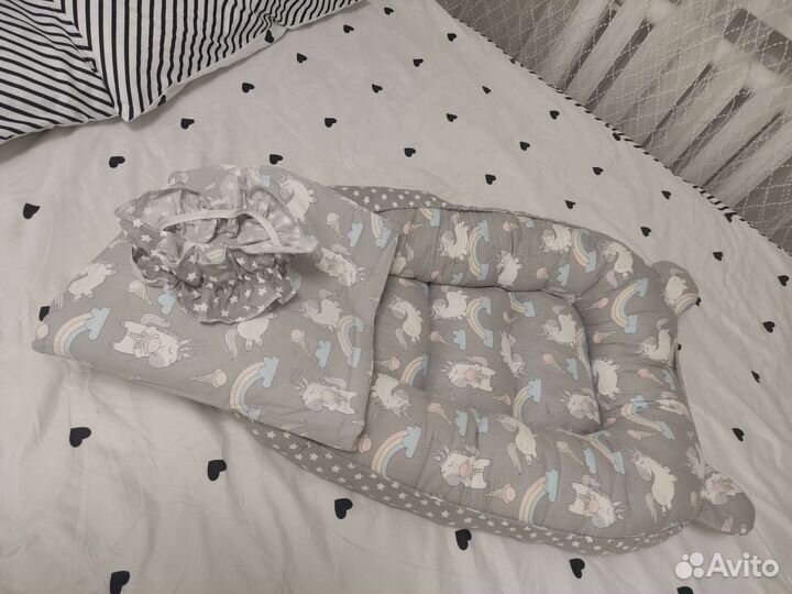 Подушка-позиционер кокон и одеяло для выписки