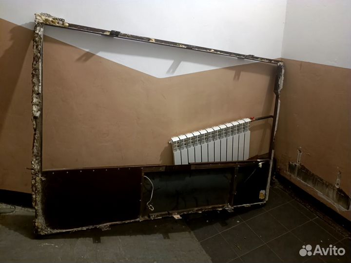 Дверь подъездная металлическая