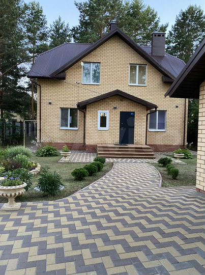 Коттедж 160 м² на участке 10 сот.