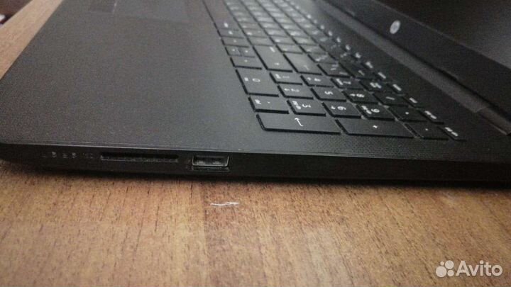Ноутбук HP AMD RAM-8 гб проц.-2,9 ггц