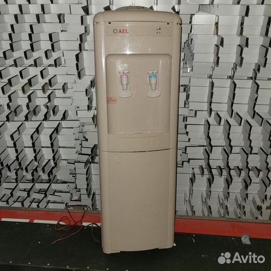 Кулер для воды