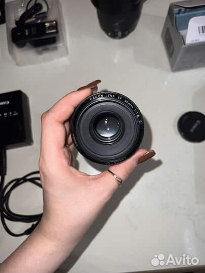 Зеркальный фотоаппарат