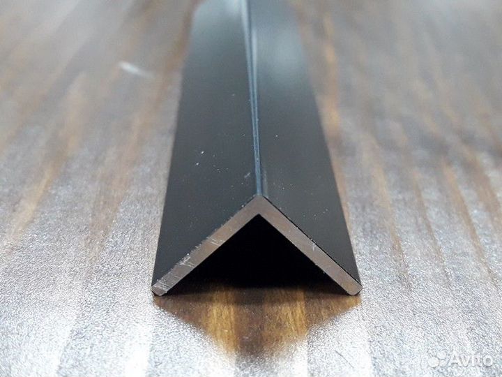 Уголок алюминиевый 25x25 мм