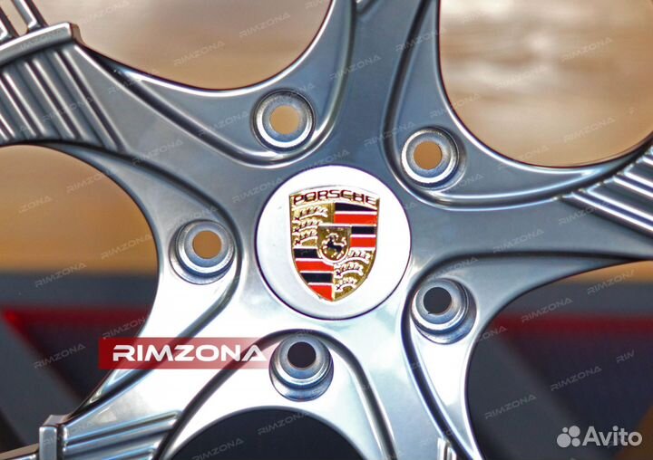 Кованые диски R20 на Porche Panamera