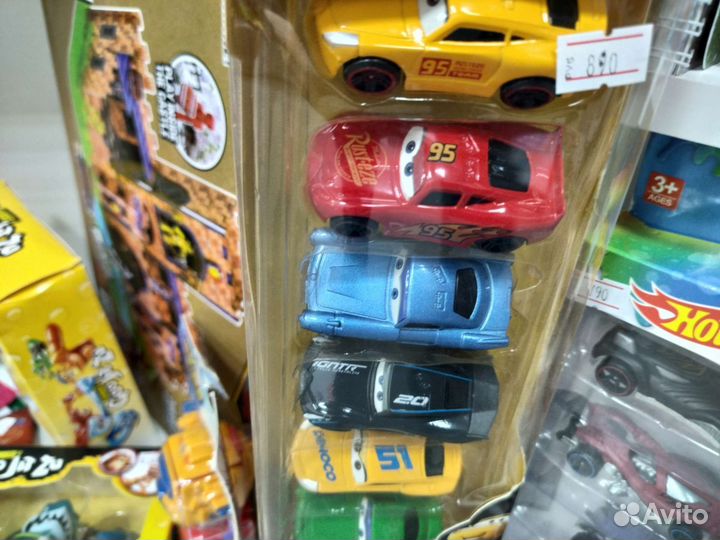 Молния макуинн модели