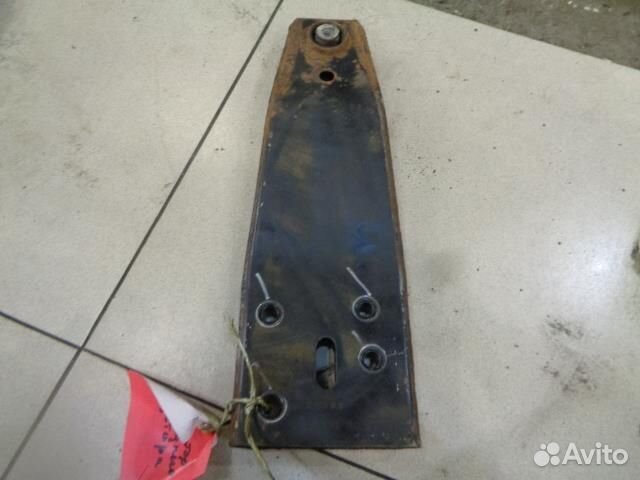 Кронштейн редуктора Lincoln Navigator 2002-2006