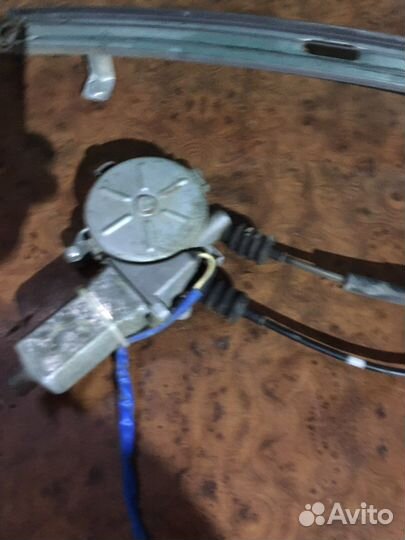 Стеклоподъемник Передний правый Kia Spectra