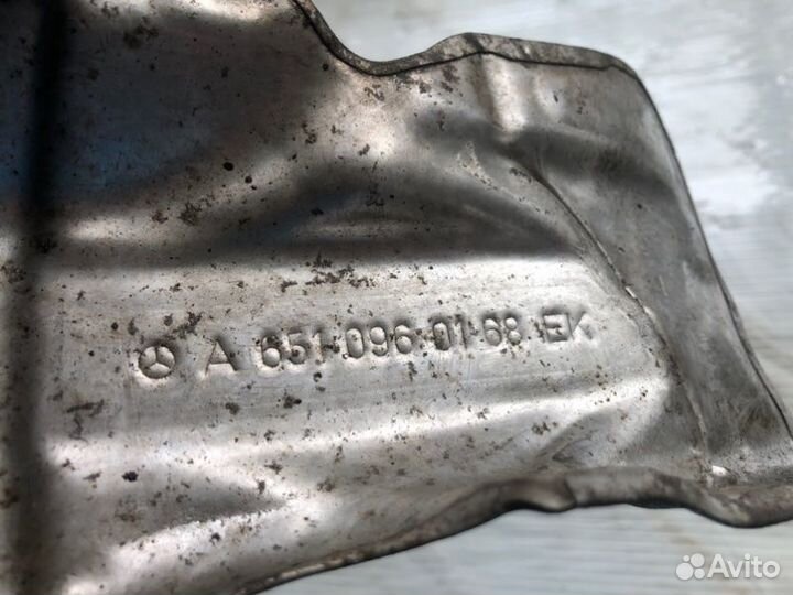 Тепловой экран Mercedes-Benz C-Class W204