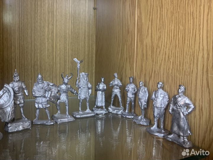 Солдатики оловянные