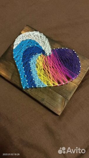 Картина в стиле string-art
