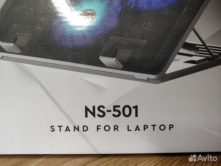 Охлаждающая подставка для ноутбука 17.3