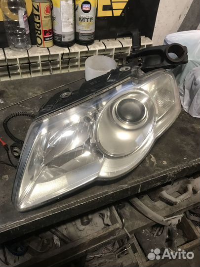 Фара левая пассат б6