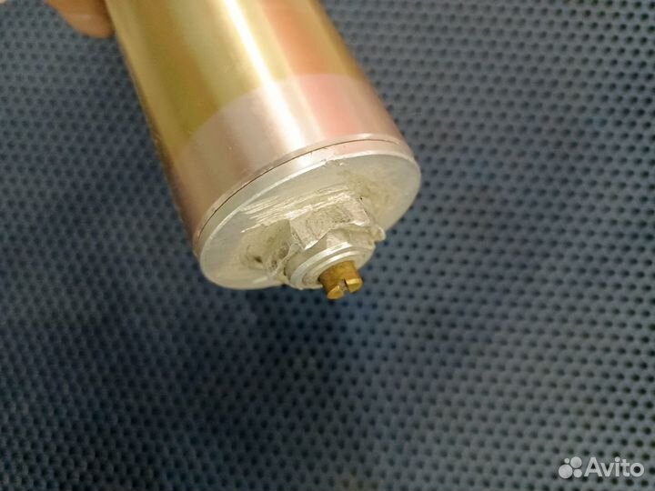 Kawasaki zx7r, zx7, ZX750P перо правое в сборе