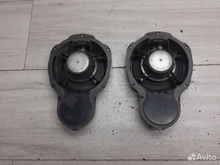 Динамик Volkswagen Passat B6 передний