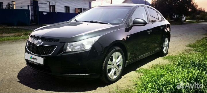 Chevrolet Cruze 1.6 МТ, 2011, 252 000 км