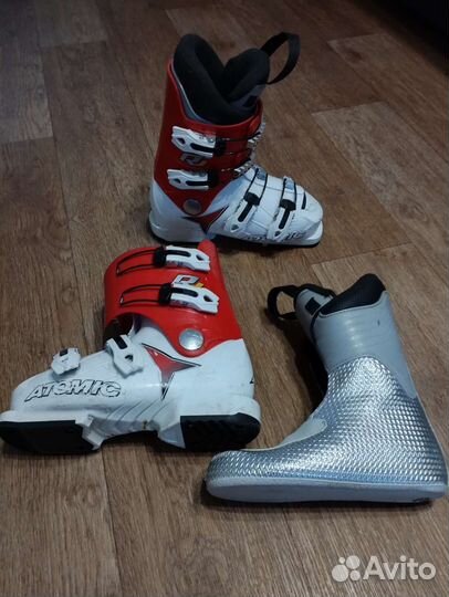 Горнолыжные ботинки atomic